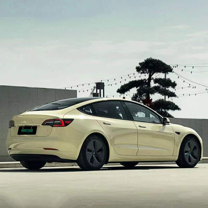Super Glossy Cream Vinyl wrap.