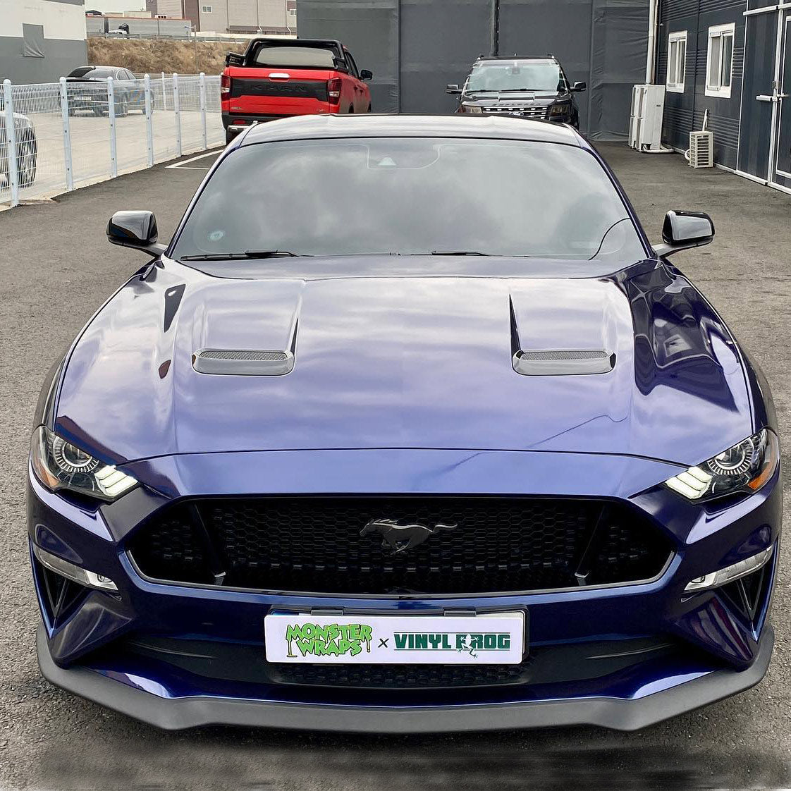 Glossy Metallic Tanzanite Blue Vinyl Wrap